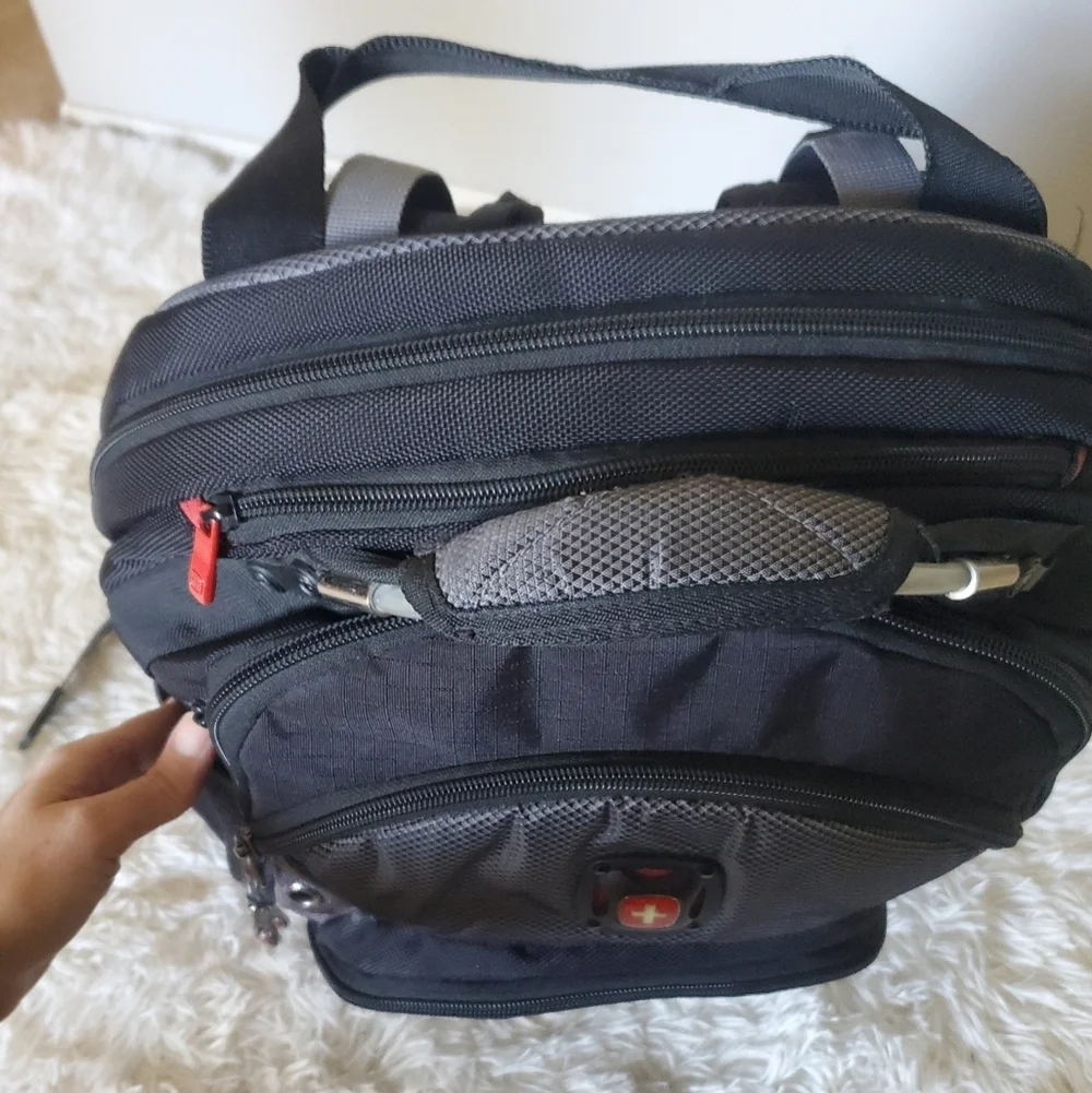 Swiss Gear Wenger Synergy Backpack Laptop Business Black & Gray 16